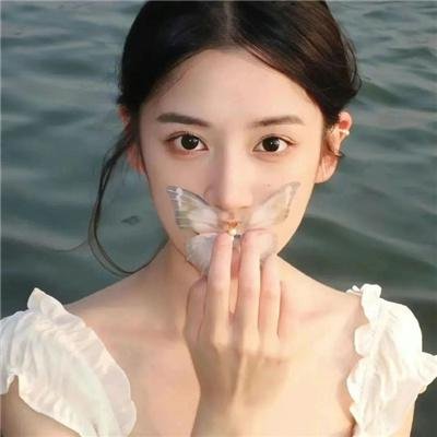 心动舞台 海报